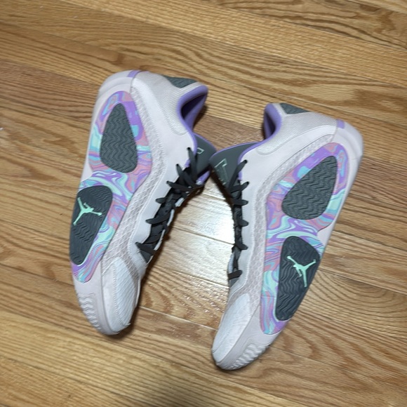 Jordan Jayson Tatum 2 - Picture 2 of 7